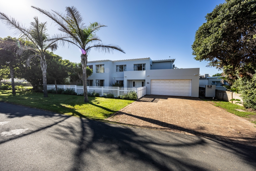To Let 4 Bedroom Property for Rent in Kidds Beach Eastern Cape